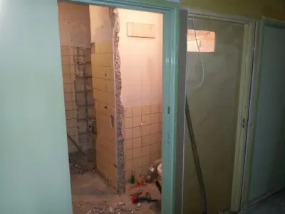 Verbouwing toilet door BMW Bouw &ndash; foto 2 van 6
